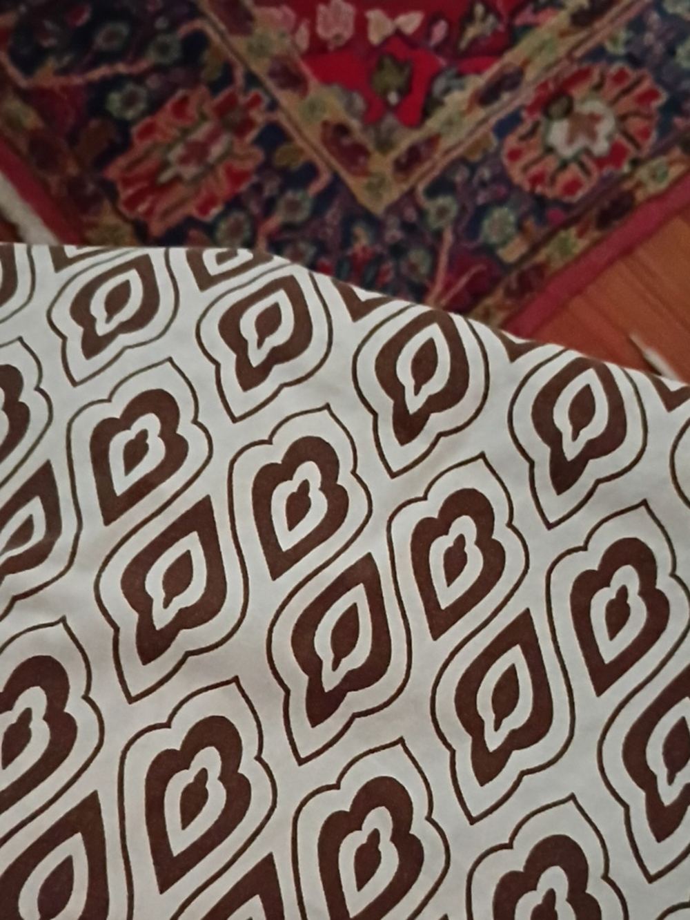 Pottery Barn EUC Brown and Ivory Moroccan Print Queen Flat Sheet